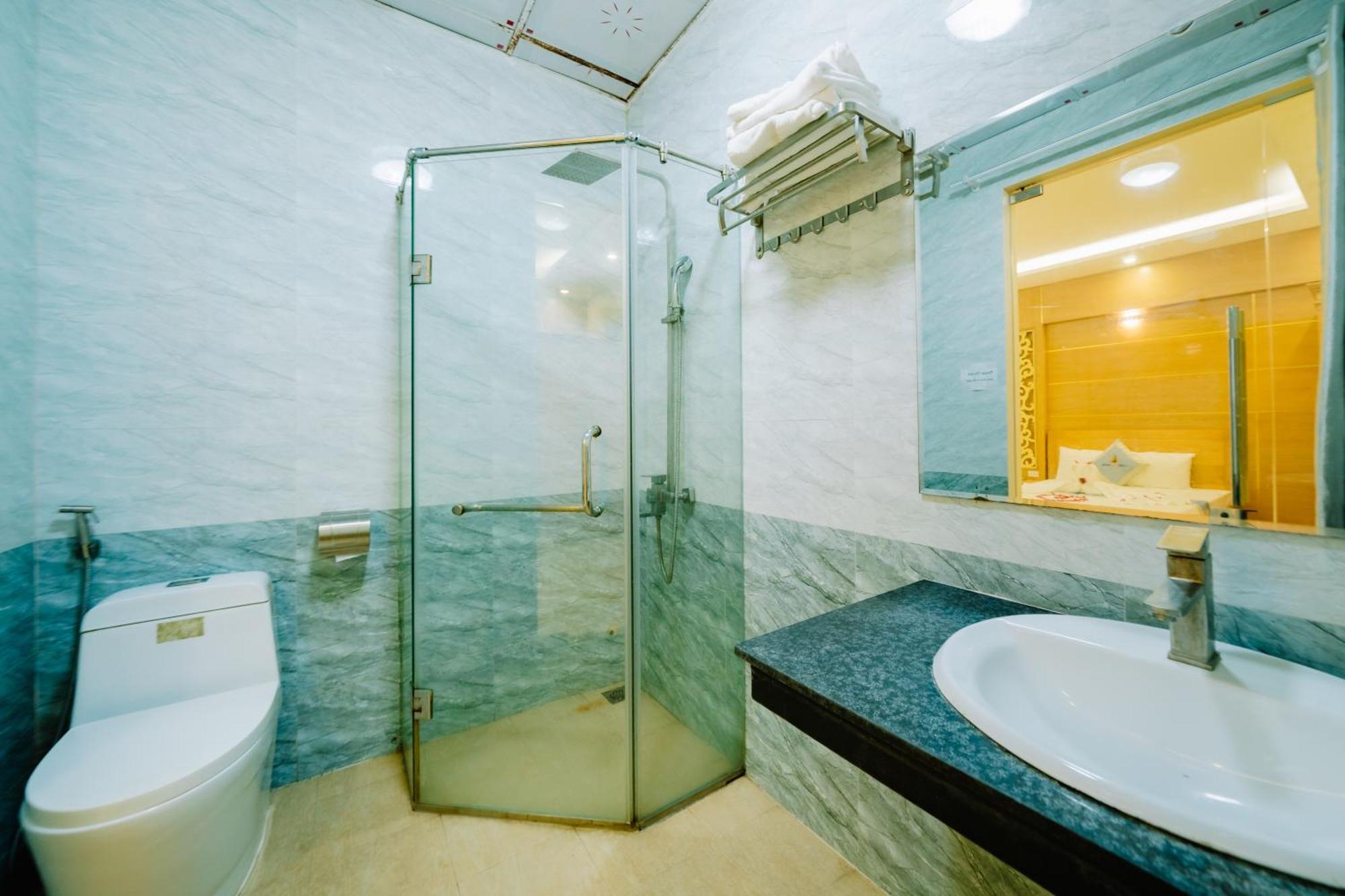 Lang Chai Hotel Cat Ba Dong Khe Sau Exterior photo